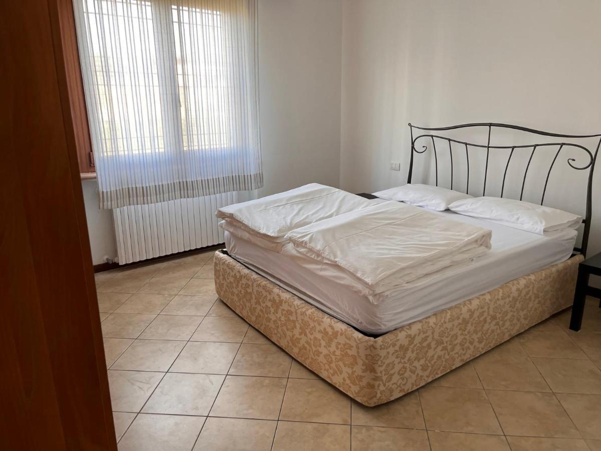 Sebino 11 Apartamento Peschiera del Garda Exterior foto