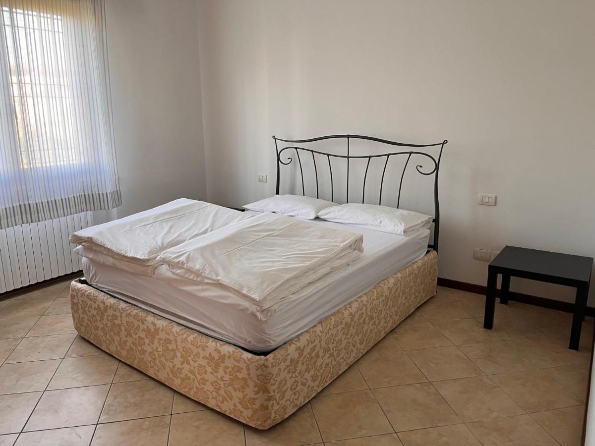 Sebino 11 Apartamento Peschiera del Garda Exterior foto