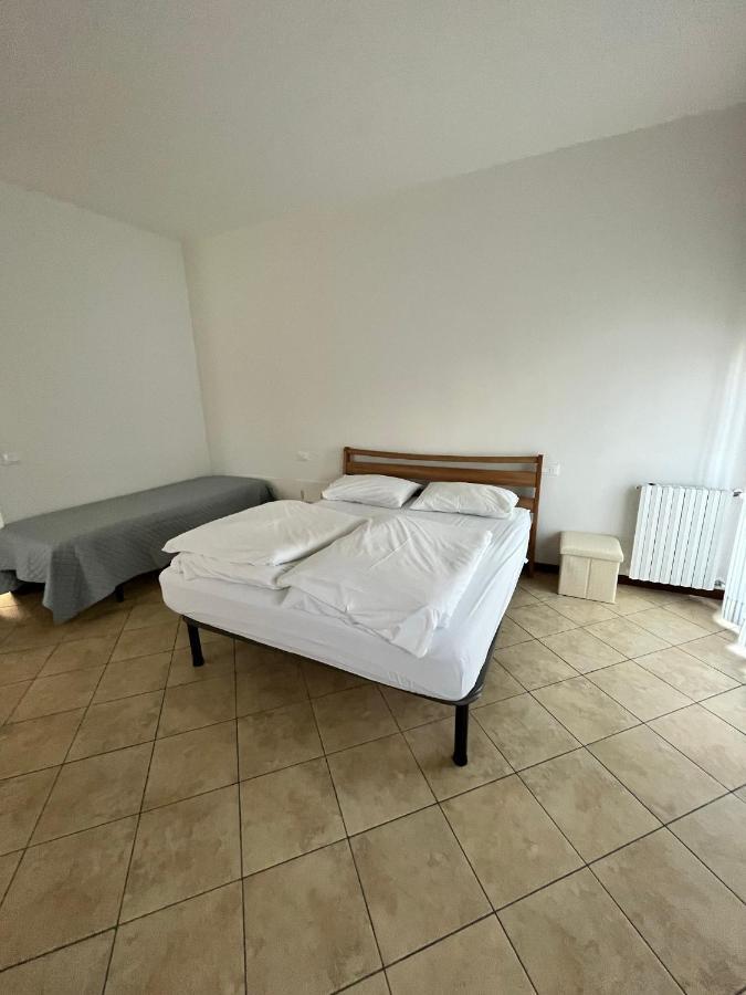 Sebino 11 Apartamento Peschiera del Garda Exterior foto