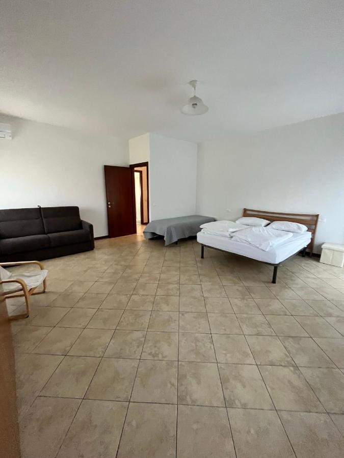 Sebino 11 Apartamento Peschiera del Garda Exterior foto